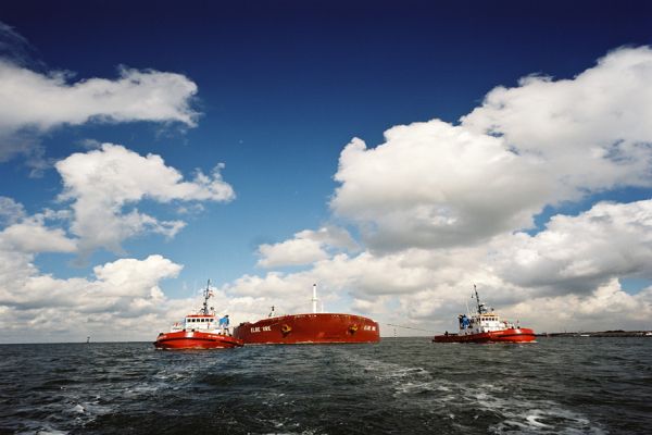 Le souhait des eurodéputés de renforcer les règles sur les carburants des bateaux remis en question